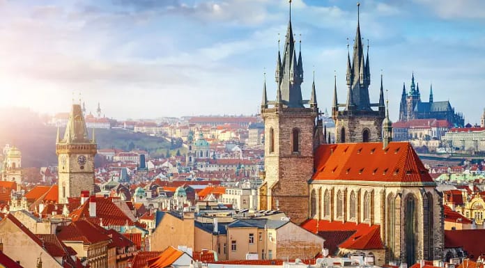 Praga: Una città incantevole tra storia e cultura